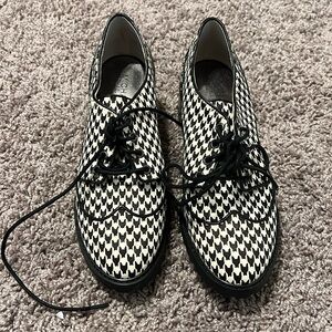 NWOt Michael Kors Oxford Shoes